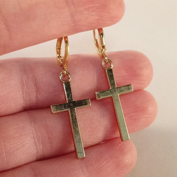 Mens 18K Yellow Gold Plated Cross Dangle Earrings Party Gift - Picture 3 of 3